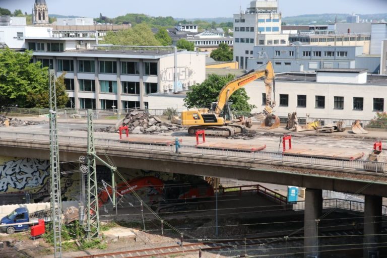 Arbeiten auf der Brücke Turmstraße haben erfolgreich begonnen